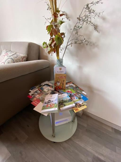 Leo Apart 1 Radfeld 외부 사진